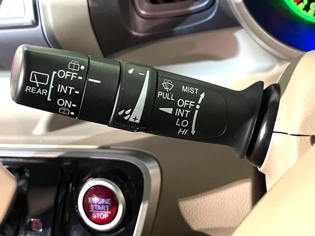 N-BOX G・ターボパッケージ ターボ 純正ナビ バックカメラ 両側電動スライド クルコン ETC HIDヘッド オートライト オートエアコン スマートキー プッシュスタート 革巻きステアリング パドルシフト アイドリングストップ(40枚目)