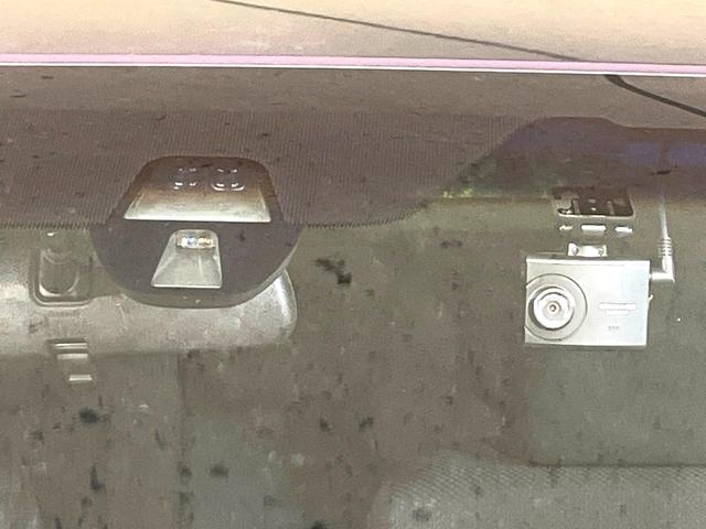 ヴェゼル ハイブリッドX 4WD 純正ナビ バックカメラ 衝突軽減 シートヒーター クルコン フルセグ ドラレコ Bluetooth LEDヘッド フロントフォグ オートライト オートエアコン スマートキー 電動格納ミラー(3枚目)