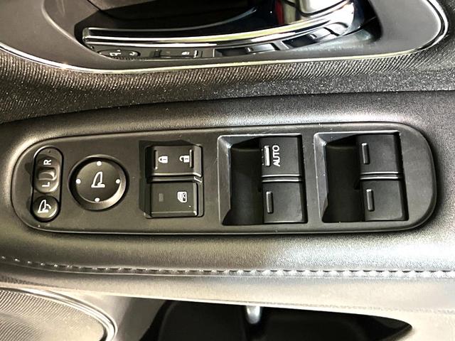 ヴェゼル ハイブリッドX 4WD 純正ナビ バックカメラ 衝突軽減 シートヒーター クルコン フルセグ ドラレコ Bluetooth LEDヘッド フロントフォグ オートライト オートエアコン スマートキー 電動格納ミラー(34枚目)