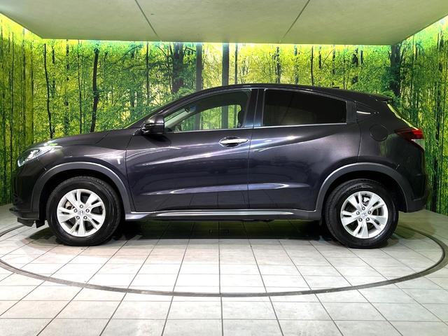 ヴェゼル ハイブリッドX 4WD 純正ナビ バックカメラ 衝突軽減 シートヒーター クルコン フルセグ ドラレコ Bluetooth LEDヘッド フロントフォグ オートライト オートエアコン スマートキー 電動格納ミラー(55枚目)