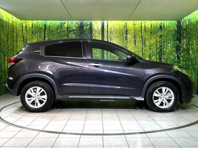 ヴェゼル ハイブリッドX 4WD 純正ナビ バックカメラ 衝突軽減 シートヒーター クルコン フルセグ ドラレコ Bluetooth LEDヘッド フロントフォグ オートライト オートエアコン スマートキー 電動格納ミラー(57枚目)