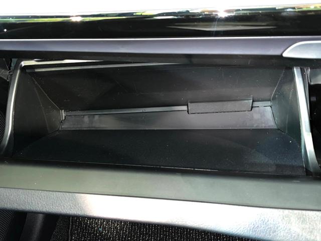 カローラフィールダー １．５Ｇ　ダブルバイビー　純正ナビ　バックカメラ　衝突軽減　ハーフレザーシート　Ｂｌｕｅｔｏｏｔｈ　ＬＥＤヘッド＆フォグ　オートハイビーム　オートライト　オートエアコン　スマートキー　プッシュスタート　ＯＰ１６インチＡＷ（47枚目）