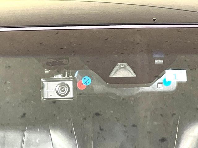 ハリアー プレミアム モデリスタエアロ 衝突軽減 BIG-X9型ナビ 電動リアゲート Bluetooth接続 ETC ドラレコ バックカメラ フルセグ デュアルオートエアコン スマートキー 横滑り防止装置(3枚目)