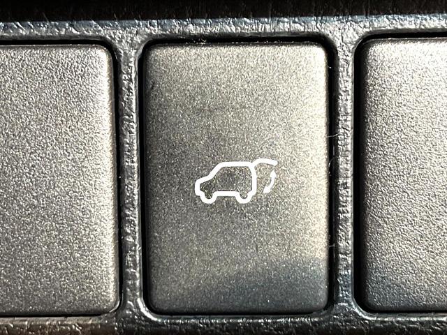 ハリアー プレミアム モデリスタエアロ 衝突軽減 BIG-X9型ナビ 電動リアゲート Bluetooth接続 ETC ドラレコ バックカメラ フルセグ デュアルオートエアコン スマートキー 横滑り防止装置(6枚目)