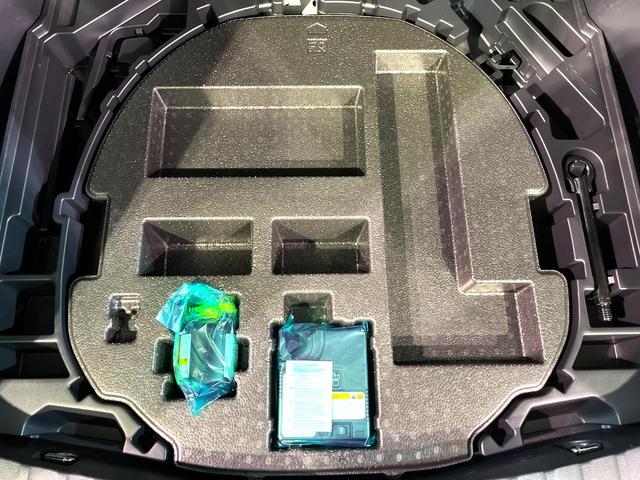 カローラクロス ハイブリッド Z 4WD 寒冷地仕様 10.5型純正ディスプレイオーディオ ナビキット 全周囲カメラ パノラマルーフ 電動リアゲート ETC ドラレコ Bluetooth接続 ステアリングヒーター シートヒーター(52枚目)