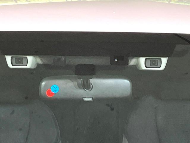 インプレッサスポーツ 2.0i-Lアイサイト 4WD 衝突軽減 メーカー純正ナビ バックカメラ LEDヘッド ETC Bluetooth接続 フルセグ デュアルオートエアコン スマートキー 盗難防止装置 アイドリングストップ 横滑り防止装置(3枚目)