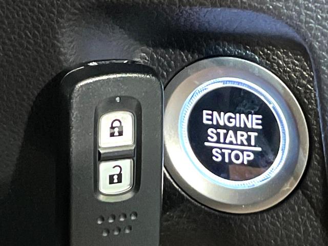 N-WGNカスタム L・ターボホンダセンシング 4WD 衝突軽減 純正ディスプレイオーディオ バックカメラ シートヒーター LEDヘッド ETC オートエアコン Bluetooth接続 CD/DVD再生 USB入力端子 スマートキー 盗難防止装置(8枚目)