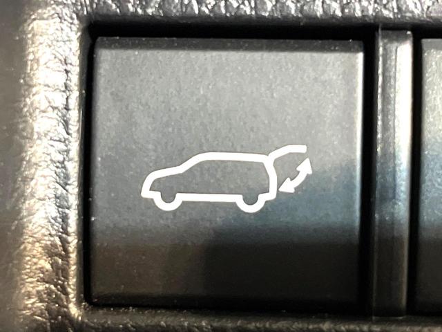 ハリアー G 4WD 衝突軽減 純正ディスプレイオーディオ デジタルインナーミラー LEDヘッド Bluetooth接続 バックカメラ ETC2.0 フルセグ オートライト デュアルオートエアコン スマートキー(7枚目)