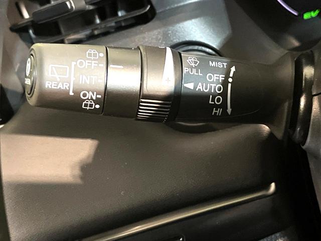 ヴェゼル ｅ：ＨＥＶ　Ｚ　４ＷＤ　ホンダコネクトディスプレイ　全周囲カメラ　デジタルインナーミラー　ＥＴＣ］　ドラレコ　Ｂｌｕｅｔｏｏｔｈ接続　ＬＥＤヘッド　パドルシフト　オートライト　オートエアコン　スマートキー（45枚目）