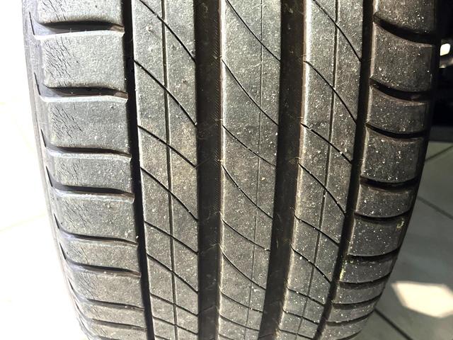 ヴェゼル ｅ：ＨＥＶ　Ｚ　４ＷＤ　ホンダコネクトディスプレイ　全周囲カメラ　デジタルインナーミラー　ＥＴＣ］　ドラレコ　Ｂｌｕｅｔｏｏｔｈ接続　ＬＥＤヘッド　パドルシフト　オートライト　オートエアコン　スマートキー（64枚目）