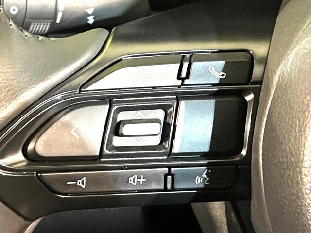 ヤリスクロス Ｚ　純正８型ナビ　禁煙車　衝突軽減　全周囲カメラ　フルセグ　Ｂｌｕｅｔｏｏｔｈ接続　ＬＥＤヘッド　シートヒーター　パワーシート　ステアリングヒーター　スマートキー（31枚目）