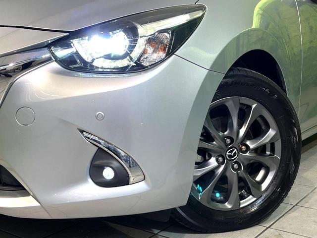 デミオ １５Ｓツーリング　衝突軽減　マツダコネクトナビ　全周囲カメラ　ＬＥＤヘッド　シートヒーター　Ｂｌｕｅｔｏｏｔｈ接続　ＣＤ／ＤＶＤ再生　フルセグ　ＥＴＣ　ドラレコ　オートエアコン　スマートキー　ＵＳＢ端子（12枚目）