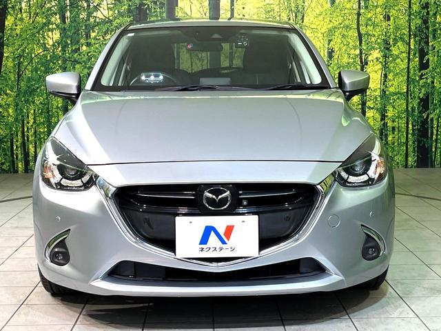 デミオ １５Ｓツーリング　衝突軽減　マツダコネクトナビ　全周囲カメラ　ＬＥＤヘッド　シートヒーター　Ｂｌｕｅｔｏｏｔｈ接続　ＣＤ／ＤＶＤ再生　フルセグ　ＥＴＣ　ドラレコ　オートエアコン　スマートキー　ＵＳＢ端子（14枚目）