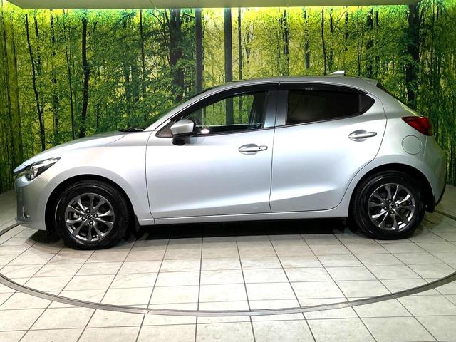 デミオ １５Ｓツーリング　衝突軽減　マツダコネクトナビ　全周囲カメラ　ＬＥＤヘッド　シートヒーター　Ｂｌｕｅｔｏｏｔｈ接続　ＣＤ／ＤＶＤ再生　フルセグ　ＥＴＣ　ドラレコ　オートエアコン　スマートキー　ＵＳＢ端子（59枚目）