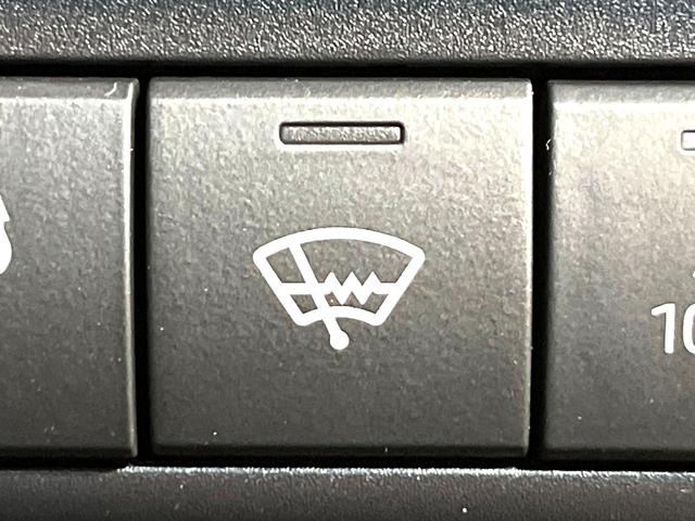 アクア Ｚ　４ＷＤ　モデリスタエアロ　寒冷地仕様　ナビ機能付純正１０５型ディスプレイオーディオ　ステアリングヒーター　シートヒーター　Ｂｌｕｅｔｏｏｔｈ接続　ＥＴＣ　ドラレコ　ＬＥＤヘッド　スマートキー　盗難防止（7枚目）