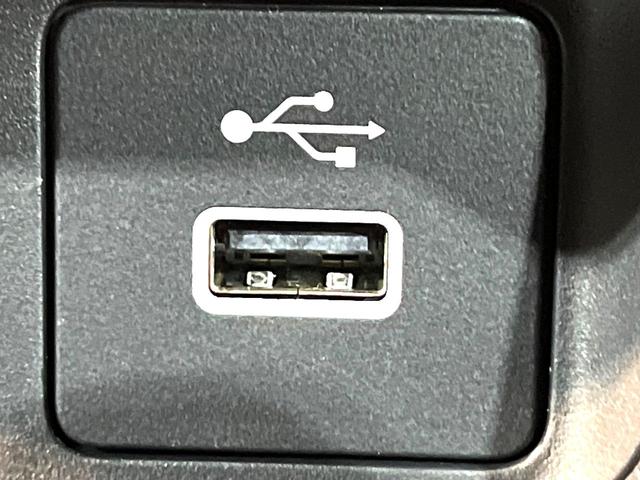 ヴェゼル ｅ：ＨＥＶ　Ｚ　４ＷＤ　９型ホンダコネクトディスプレイ　全周囲カメラ　シートヒーター　電動リアゲート　ＬＥＤヘッド　Ｂｌｕｅｔｏｏｔｈ接続　オートエアコン　ドラレコ　ＥＴＣ２．０　フルセグ　置き型充電　スマートキー（37枚目）