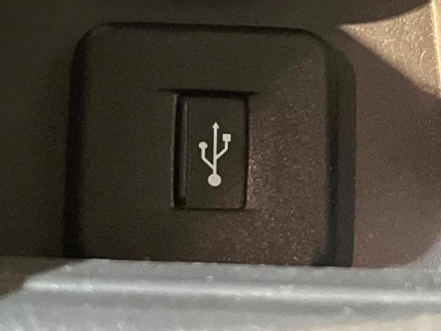 MRワゴン X 4WD シートヒーター バックカメラ CD再生 FM/AMラジオ スマートキー USB入力端子 オートエアコン 盗難防止装置 電動格納ミラー プライバシーガラス ヘッドライトレベライサー(26枚目)