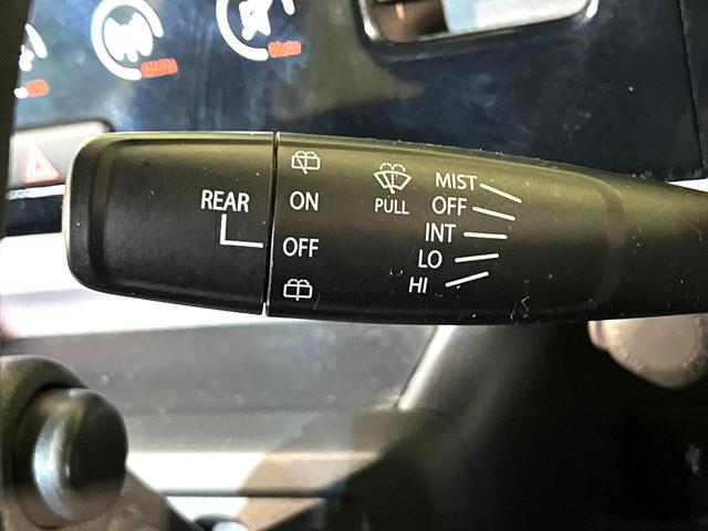 MRワゴン X 4WD シートヒーター バックカメラ CD再生 FM/AMラジオ スマートキー USB入力端子 オートエアコン 盗難防止装置 電動格納ミラー プライバシーガラス ヘッドライトレベライサー(27枚目)