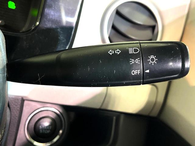 MRワゴン X 4WD シートヒーター バックカメラ CD再生 FM/AMラジオ スマートキー USB入力端子 オートエアコン 盗難防止装置 電動格納ミラー プライバシーガラス ヘッドライトレベライサー(28枚目)