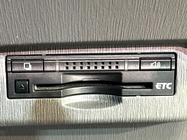 プリウスアルファ Ｓツーリングセレクション　ナビ　バックカメラ　禁煙車　ＬＥＤヘッド　オートライト　オートエアコン　Ｂｌｕｅｔｏｏｔｈ接続　ＣＤ／ＤＶＤ再生　フルセグ　ドラレコ　ＥＴＣ　スマートキー　ヘッドライトウォッシャー　盗難防止装置（6枚目）