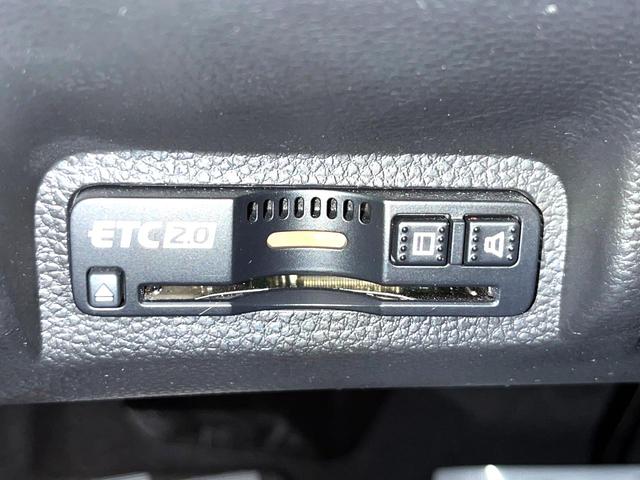 ヴェゼル e:HEV Z 4WD 衝突軽減 9型ホンダコネクトディスプレイ LEDヘッド 電動リアゲート パドルシフト シートヒーター バックカメラ Bluetooth接続 フルセグ オートエアコン スマートキー(7枚目)