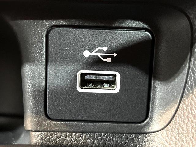 ヴェゼル e:HEV Z 4WD 衝突軽減 9型ホンダコネクトディスプレイ LEDヘッド 電動リアゲート パドルシフト シートヒーター バックカメラ Bluetooth接続 フルセグ オートエアコン スマートキー(36枚目)