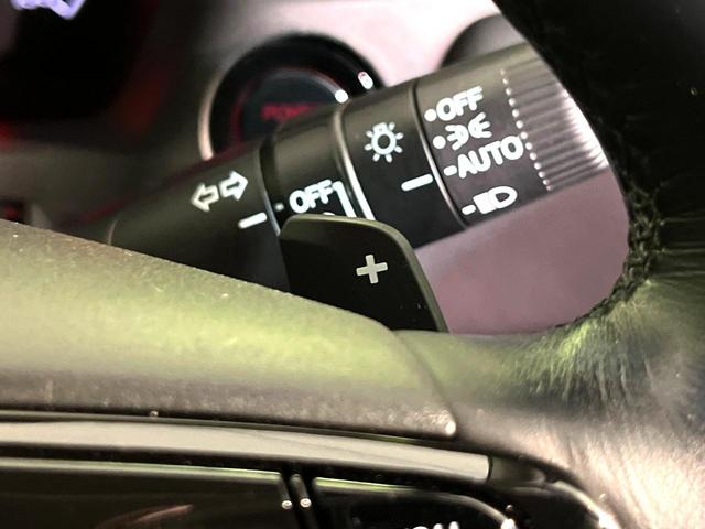ヴェゼル e:HEV Z 4WD 衝突軽減 9型ホンダコネクトディスプレイ LEDヘッド 電動リアゲート パドルシフト シートヒーター バックカメラ Bluetooth接続 フルセグ オートエアコン スマートキー(43枚目)