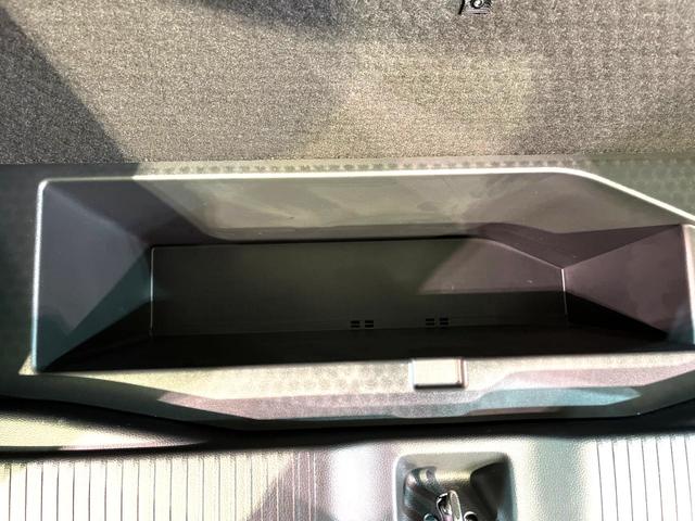 ヴェゼル e:HEV Z 4WD 衝突軽減 9型ホンダコネクトディスプレイ LEDヘッド 電動リアゲート パドルシフト シートヒーター バックカメラ Bluetooth接続 フルセグ オートエアコン スマートキー(53枚目)