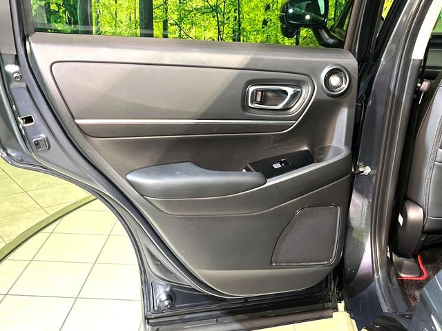 ヴェゼル e:HEV Z 4WD 衝突軽減 9型ホンダコネクトディスプレイ LEDヘッド 電動リアゲート パドルシフト シートヒーター バックカメラ Bluetooth接続 フルセグ オートエアコン スマートキー(56枚目)