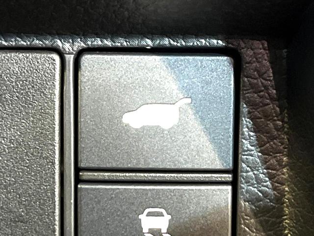 ステップワゴン ｅ：ＨＥＶスパーダ　純正１１．４型ナビ　両側電動スライド　後席モニター　電動リアゲート　ＬＥＤヘッド　Ｂｌｕｅｔｏｏｔｈ接続　バックカメラ　ＥＴＣ　Ｂｌｕｅｔｏｏｔｈ接続　フルセグ　ダブルオートエアコン　スマートキー（34枚目）