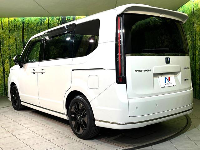 ステップワゴン ｅ：ＨＥＶスパーダ　純正１１．４型ナビ　両側電動スライド　後席モニター　電動リアゲート　ＬＥＤヘッド　Ｂｌｕｅｔｏｏｔｈ接続　バックカメラ　ＥＴＣ　Ｂｌｕｅｔｏｏｔｈ接続　フルセグ　ダブルオートエアコン　スマートキー（64枚目）