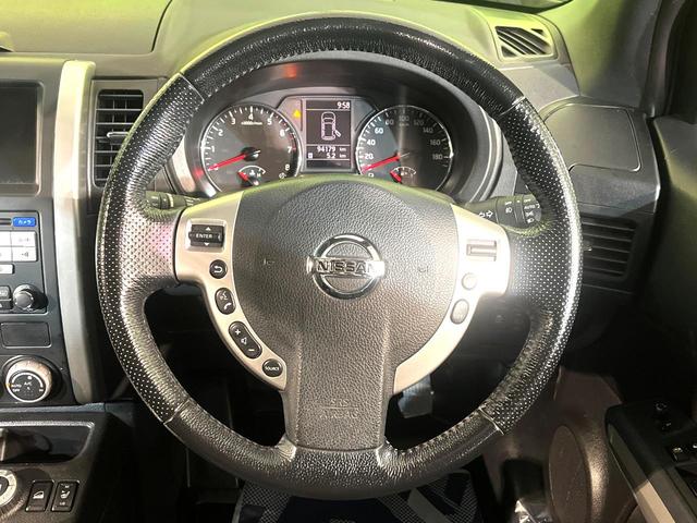 エクストレイル ２０Ｘｔｔ　４ＷＤ　サンルーフ　メーカーナビ　全席シートヒーター　バックカメラ　ＥＴＣ　ＣＤ／ＤＶＤ再生　ＨＩＤヘッド　クルーズコントロール　オートライト　オートエアコン　スマートキー　盗難防止装置　横滑り防止（11枚目）