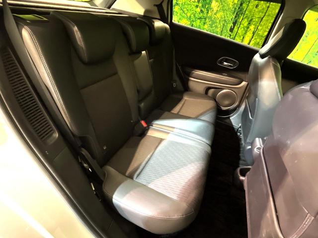 ヴェゼル ハイブリッドＺ・ホンダセンシング　４ＷＤ　衝突軽減　純正ナビ　シートヒーター　ＬＥＤヘッド　バックカメラ　ＥＴＣ　Ｂｌｕｅｔｏｏｔｈ接続　ＣＤ／ＤＶＤ再生　オートライト　オートエアコン　スマートキー　盗難防止装置　電動格納ミラー（9枚目）