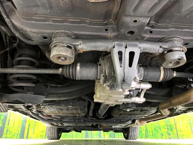 ヴェゼル ハイブリッドＺ・ホンダセンシング　４ＷＤ　衝突軽減　純正ナビ　シートヒーター　ＬＥＤヘッド　バックカメラ　ＥＴＣ　Ｂｌｕｅｔｏｏｔｈ接続　ＣＤ／ＤＶＤ再生　オートライト　オートエアコン　スマートキー　盗難防止装置　電動格納ミラー（19枚目）