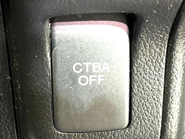 N-BOXカスタム G・ターボAパッケージ 4WD 衝突軽減 ナビ 両側電動スライド バックカメラ HIDヘッド CD/DVD再生 オートエアコン ETC クルーズコントロール スマートキー 盗難防止装置 電動格納ミラー 横滑り防止装置(27枚目)