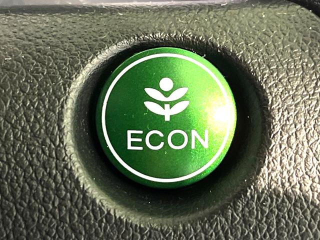 N-BOXカスタム G・ターボAパッケージ 4WD 衝突軽減 ナビ 両側電動スライド バックカメラ HIDヘッド CD/DVD再生 オートエアコン ETC クルーズコントロール スマートキー 盗難防止装置 電動格納ミラー 横滑り防止装置(28枚目)