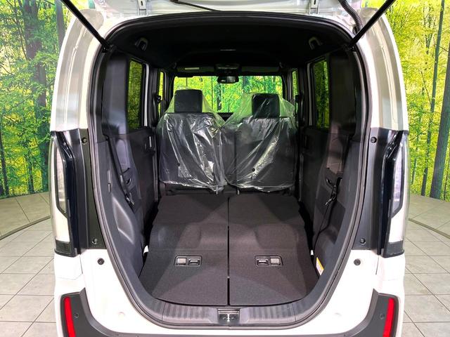 Ｎ－ＢＯＸカスタム ベースグレード　４ＷＤ　届出済未使用車　電動スライドドア　シートヒーター　ＬＥＤヘッド　オートブレーキホールド　オートエアコン　スマートキー　盗難防止装置　横滑り防止装置　電動格納ミラー　プライバシーガラス（10枚目）
