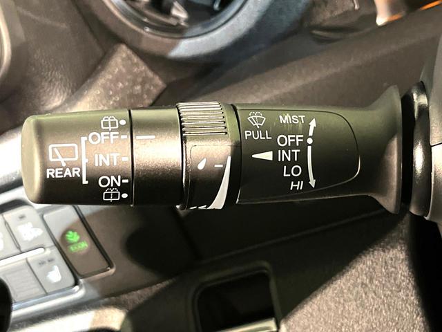 Ｎ－ＢＯＸカスタム ベースグレード　４ＷＤ　届出済未使用車　電動スライドドア　シートヒーター　ＬＥＤヘッド　オートブレーキホールド　オートエアコン　スマートキー　盗難防止装置　横滑り防止装置　電動格納ミラー　プライバシーガラス（30枚目）