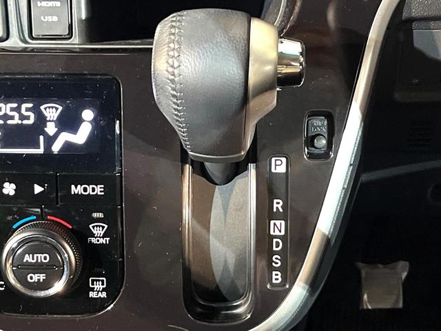 ムーヴ カスタム　ＲＳ　ハイパーリミテッドＳＡＩＩＩ　ターボ　純正８型ナビ　全周囲カメラ　シートヒーター　ＬＥＤヘッド　ＥＴＣ　フルセグ　Ｂｌｕｅｔｏｏｔｈ接続　ＣＤ／ＤＶＤ再生　オートエアコン　スマートキー　盗難防止装置　アイドリングストップ（24枚目）