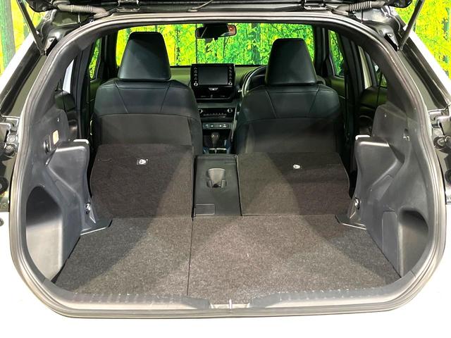 ヤリスクロス ハイブリッドZ 衝突軽減 ナビ機能付純正ディスプレイオーディオ 全周囲カメラ ステアリングヒーター シートヒーター ETC LEDヘッド オートライト オートエアコン スマートキー 盗難防止装置(10枚目)