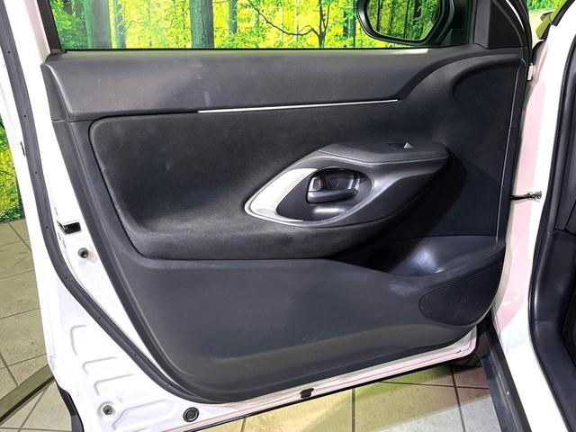 ヤリスクロス ハイブリッドZ 衝突軽減 ナビ機能付純正ディスプレイオーディオ 全周囲カメラ ステアリングヒーター シートヒーター ETC LEDヘッド オートライト オートエアコン スマートキー 盗難防止装置(48枚目)