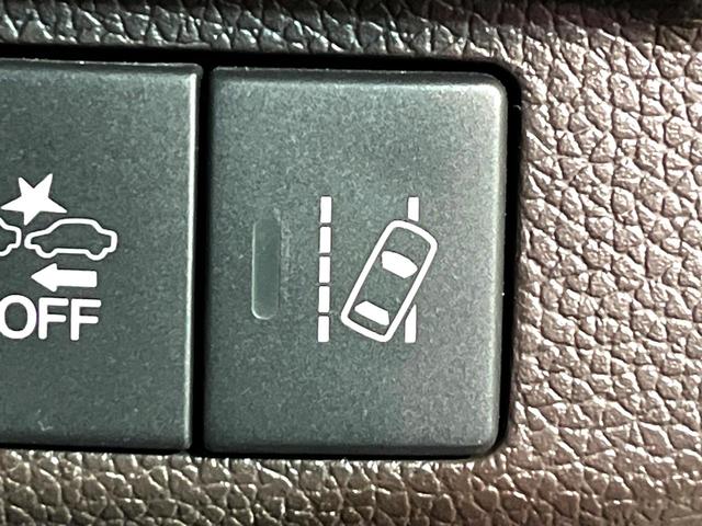 フリード Ｇ・ホンダセンシング　４ＷＤ　ナビ　両側電動スライド　ＥＴＣ　バックカメラ　Ｂｌｕｅｔｏｏｔｈ接続　ＣＤ／ＤＶＤ再生　オートエアコン　アイドリングストップ　スマートキー　盗難防止装置　電動格納ミラー　プライバシーガラス（44枚目）