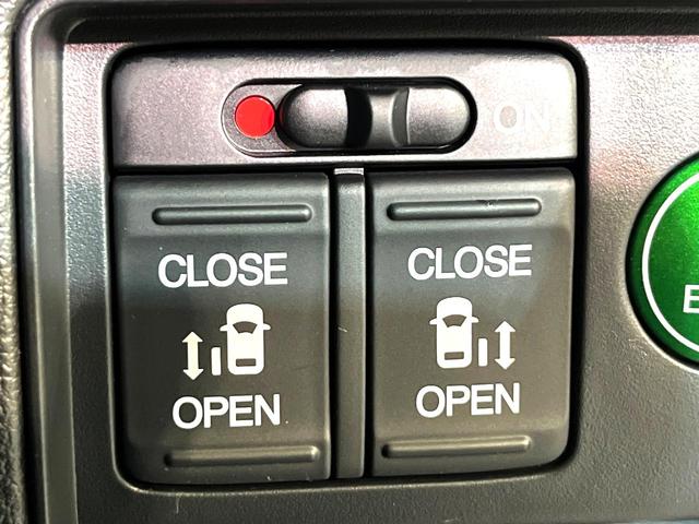 オデッセイ アブソルート・ＥＸ　両側電動ドア　純正ＳＤナビ　バックカメラ　ホンダセンシング　レーダークルーズ　禁煙車　ハーフレザーシート　パワーシート　スマートキー　ＬＥＤヘッド　ビルトインＥＴＣ　純正１８インチアルミ（6枚目）