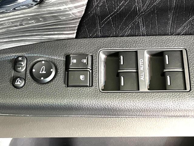 オデッセイ アブソルート・ＥＸ　両側電動ドア　純正ＳＤナビ　バックカメラ　ホンダセンシング　レーダークルーズ　禁煙車　ハーフレザーシート　パワーシート　スマートキー　ＬＥＤヘッド　ビルトインＥＴＣ　純正１８インチアルミ（37枚目）