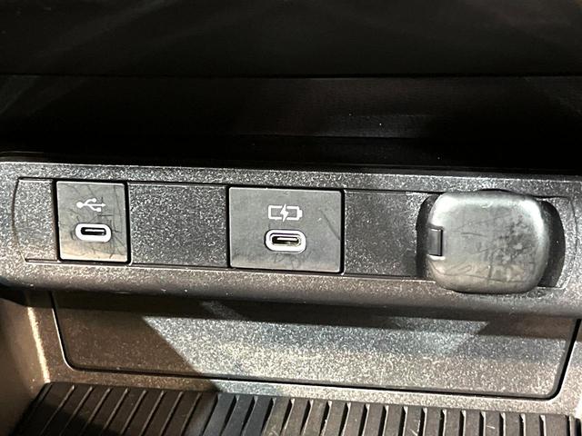 プリウス Z 純正ナビ機能付きディスプレイオーディオ 全周囲カメラ 禁煙車 トヨタセーフティセンス ETC2.0 Bluetooth再生 100V電源 LEDヘッドライトLEDフォグ スマートキー(33枚目)