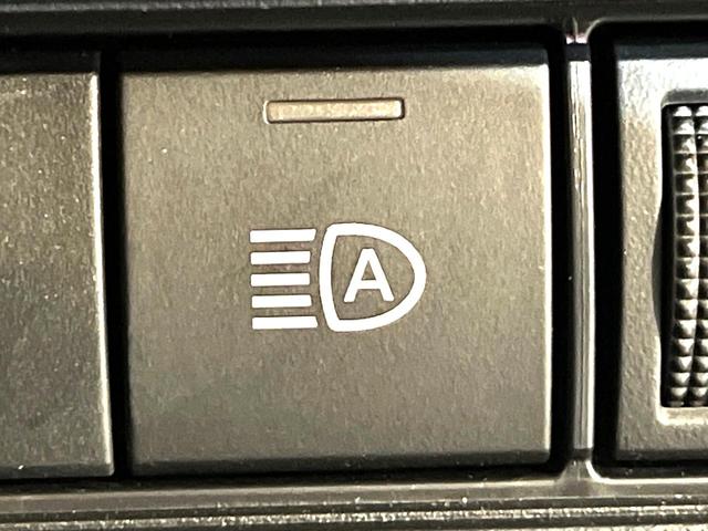 プリウス Z 純正ナビ機能付きディスプレイオーディオ 全周囲カメラ 禁煙車 トヨタセーフティセンス ETC2.0 Bluetooth再生 100V電源 LEDヘッドライトLEDフォグ スマートキー(42枚目)