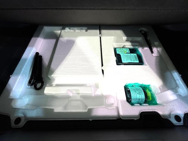 プリウス Z 純正ナビ機能付きディスプレイオーディオ 全周囲カメラ 禁煙車 トヨタセーフティセンス ETC2.0 Bluetooth再生 100V電源 LEDヘッドライトLEDフォグ スマートキー(51枚目)