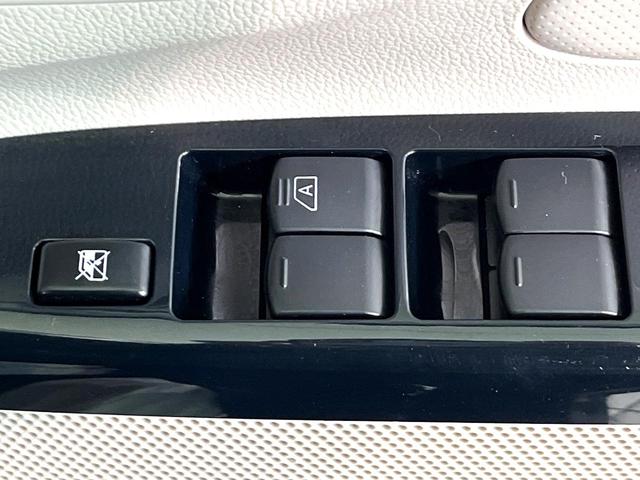 eKワゴン M 4WD シートヒーター オートエアコン Bluetooth接続 アイドリングストップ リモコンキー 盗難防止装置 電動格納ミラー ヘッドライトレベライザー プライバシーガラス(29枚目)