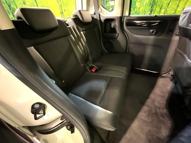 N-BOXカスタム G・ターボLパッケージ ナビ 両側電動スライド HIDヘッド クルーズコントロール バックカメラ ETC Bluetooth接続 CD オートエアコン オートライト スマートキー 盗難防止装置 横滑り防止装置 電動格納ミラー(9枚目)