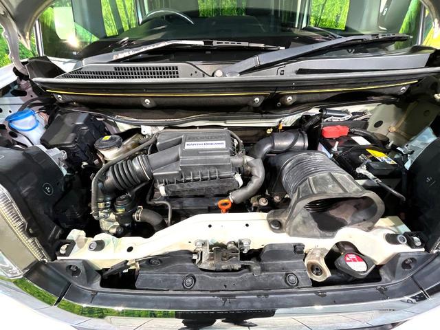 N-BOXカスタム G・ターボLパッケージ ナビ 両側電動スライド HIDヘッド クルーズコントロール バックカメラ ETC Bluetooth接続 CD オートエアコン オートライト スマートキー 盗難防止装置 横滑り防止装置 電動格納ミラー(18枚目)